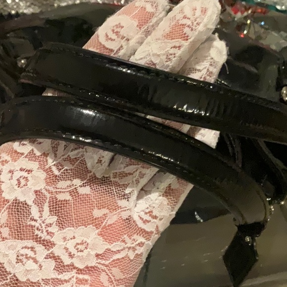 EUC Coach Maggie Patent Leather Bag - Picture 16 of 16